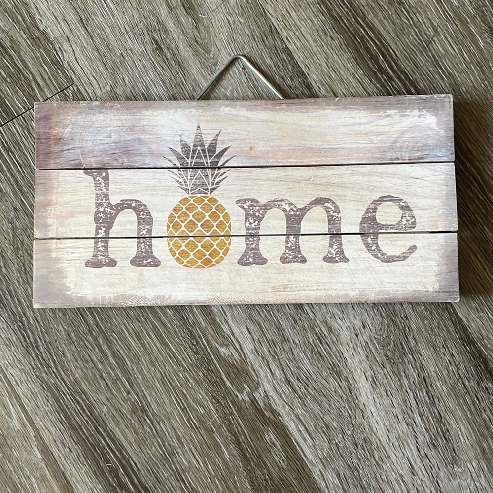 Highland Woodcrafters HOME Sign